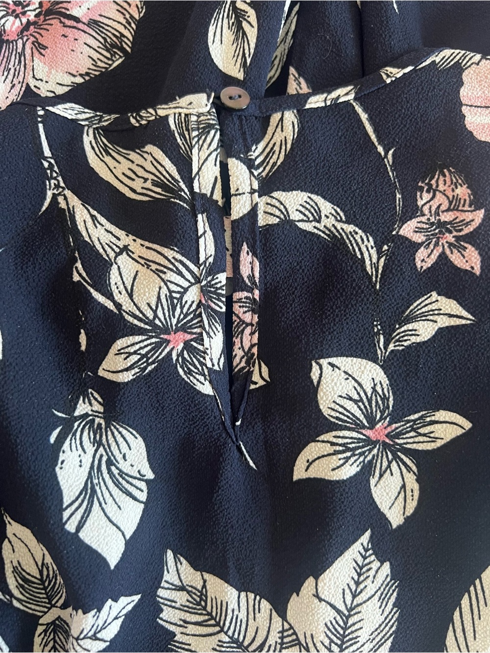 Only Floral Wide-Leg Jumpsuit in Navy and Pink - Picture 5 of 5